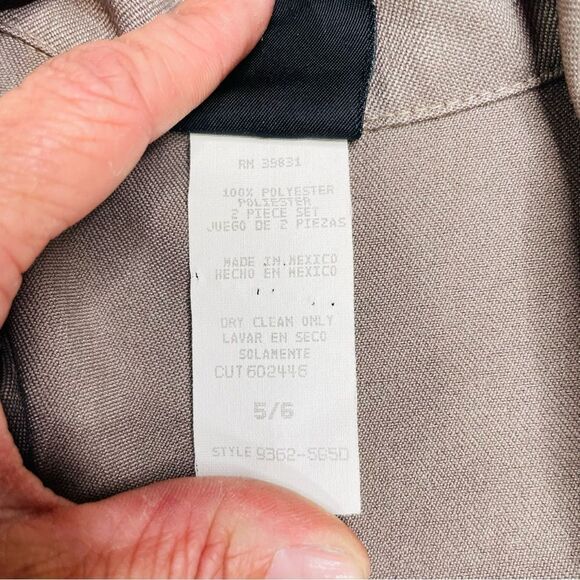 10/$25🦋 Vintage My Michelle Tan Skirt Suit Set - Size 5/6 - Picture 10 of 14